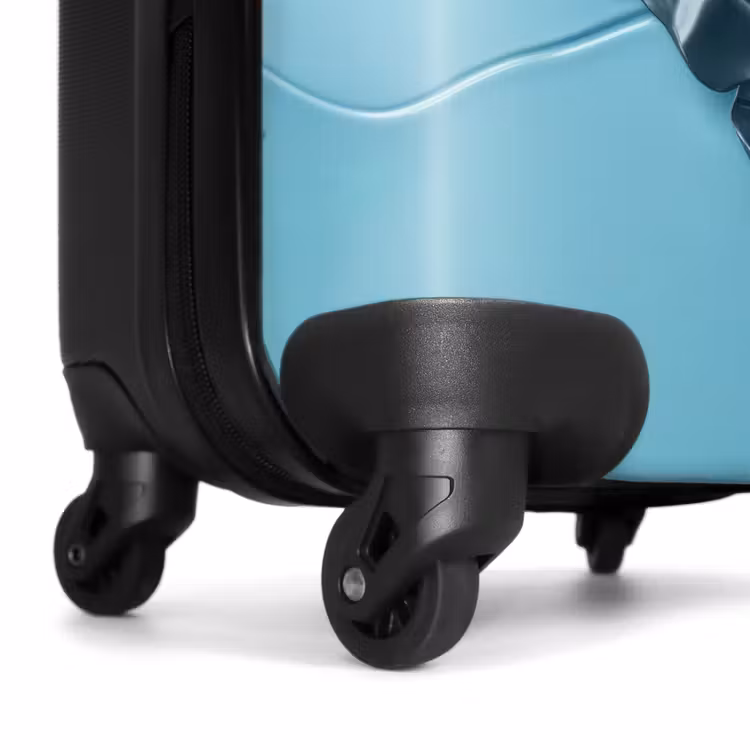 Valise - Un éléphant heureux regarde à travers un arrière-plan déchiré — 7
