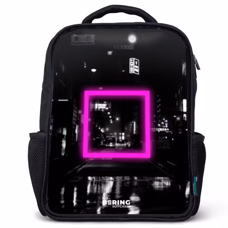 Sac à dos enfant - Noir - Carré rose vif sur fond lumineux — 1