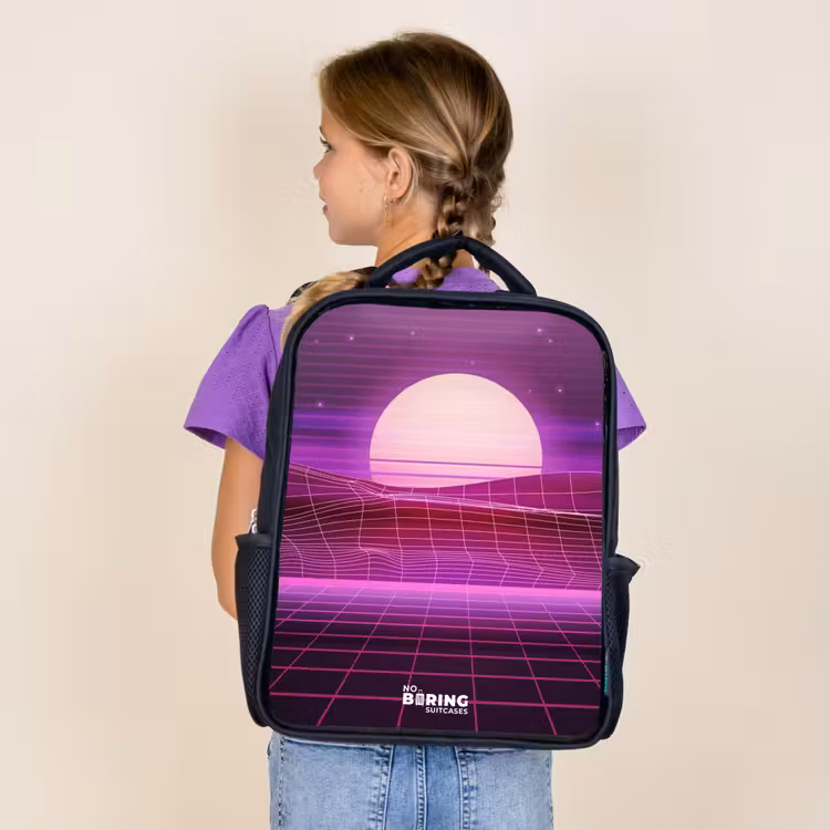 Sac à dos enfant - Noir - Grille de paysage avec soleil — 4