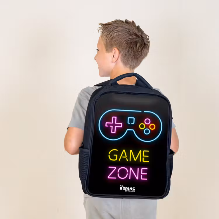Sac à dos enfant - Noir - Qoute avec des couleurs néon — 2