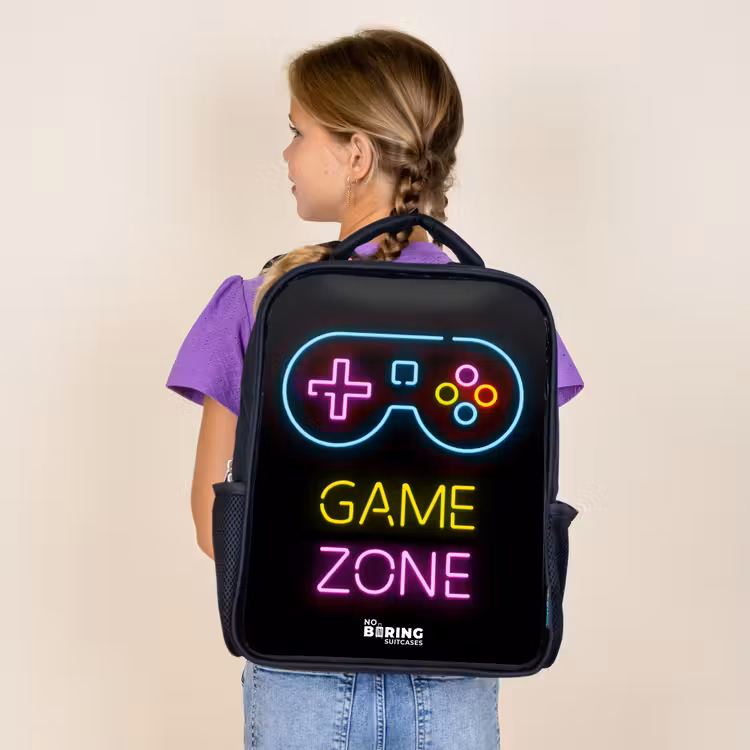 Sac à dos enfant - Noir - Qoute avec des couleurs néon — 4
