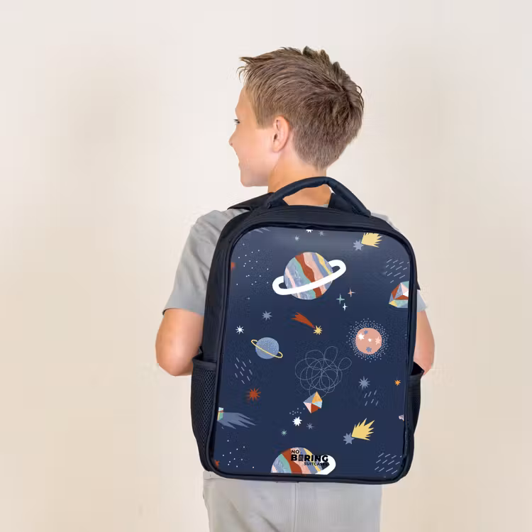 Sac à dos enfant - Noir - Les planètes dans le ciel — 2