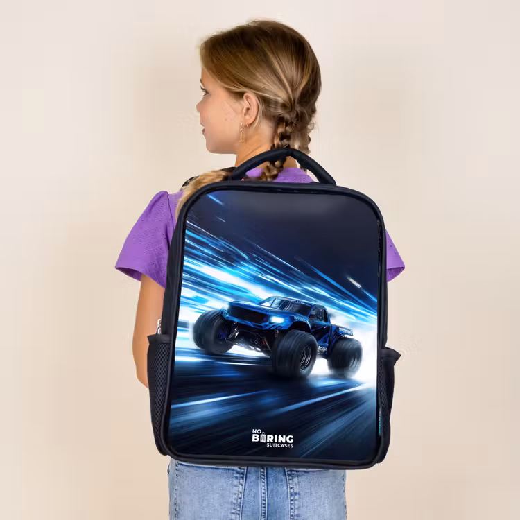Sac à dos enfant - Noir - Un camion monstre passe à la vitesse de la lumière — 4