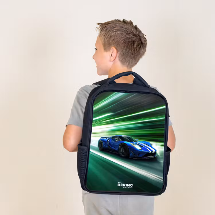 Sac à dos enfant - Noir - Voiture de course bleue avec des rayures dans un tunnel vert — 2
