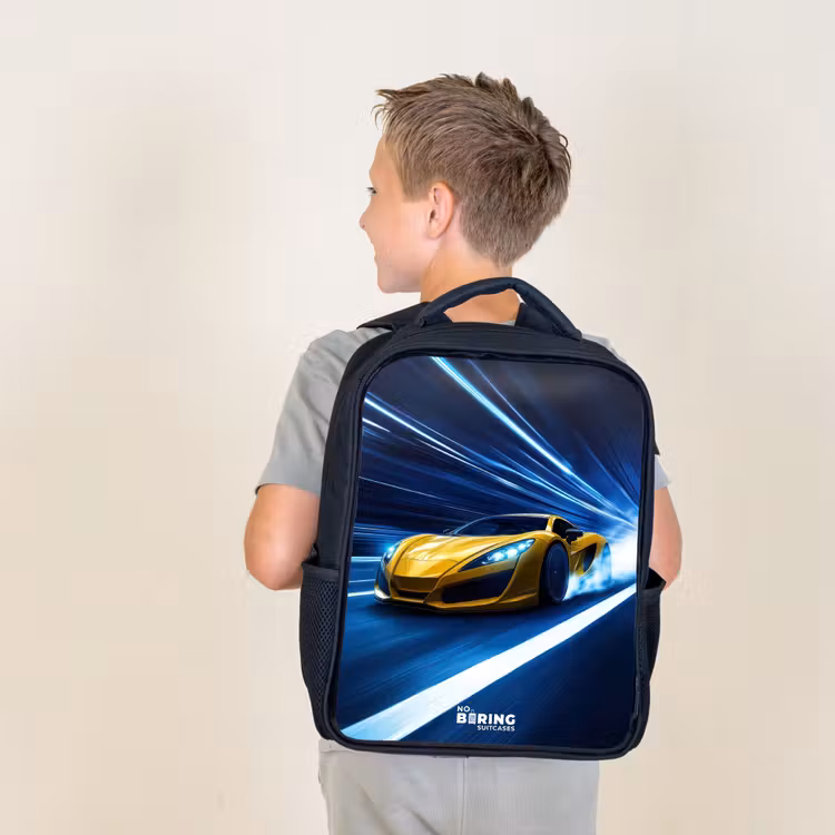 Sac à dos enfant - Noir - Voiture de sport jaune dans un tunnel lumineux de vitesse — 2