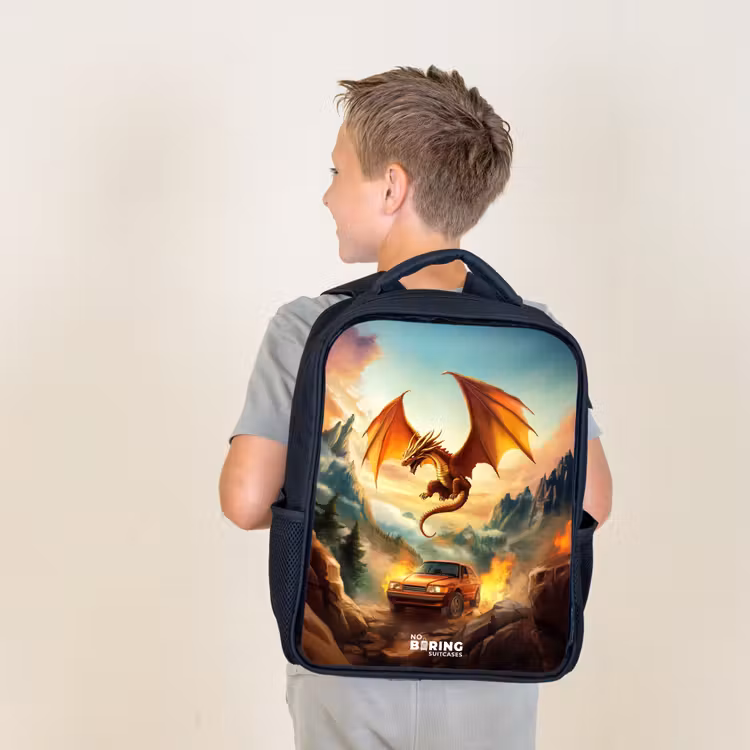 Sac à dos enfant - Noir - Dragon volant sur une route de montagne enflammée — 2