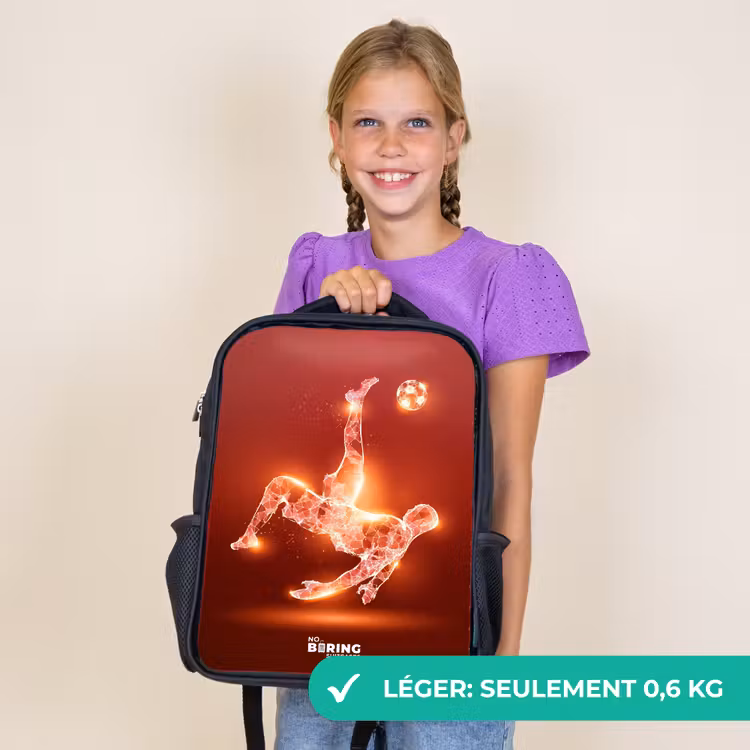 Sac à dos enfant - Noir - Un footballeur rougeoyant en action — 9