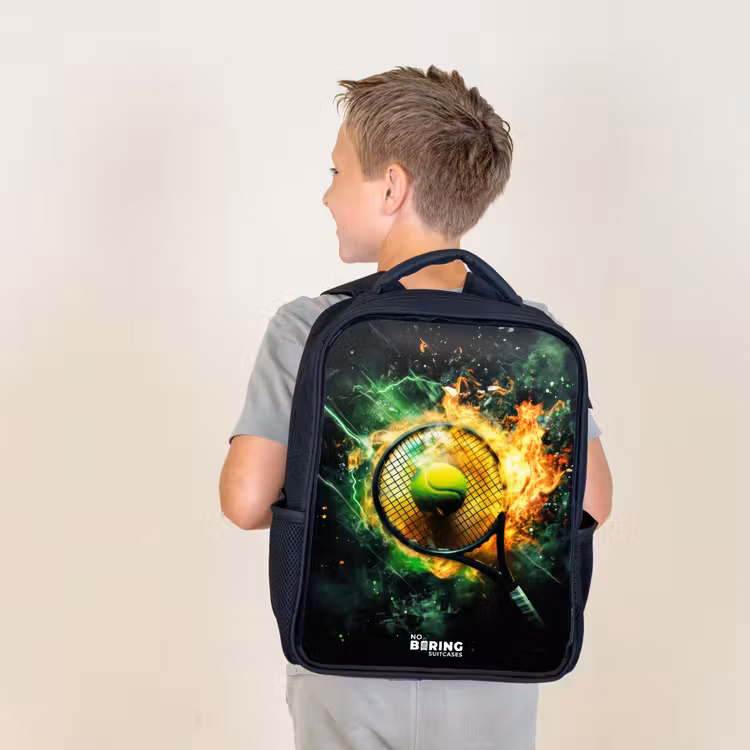 Sac à dos enfant - Noir - Une balle de tennis en flammes lors d'un puissant smash — 2