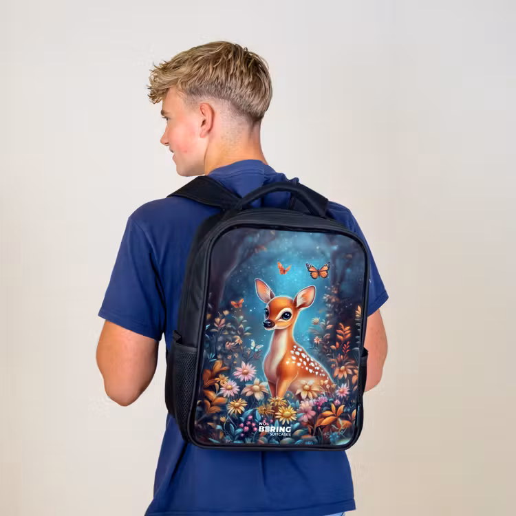 Sac à dos enfant - Noir - Cerf parmi les fleurs dans une forêt enchantée — 5