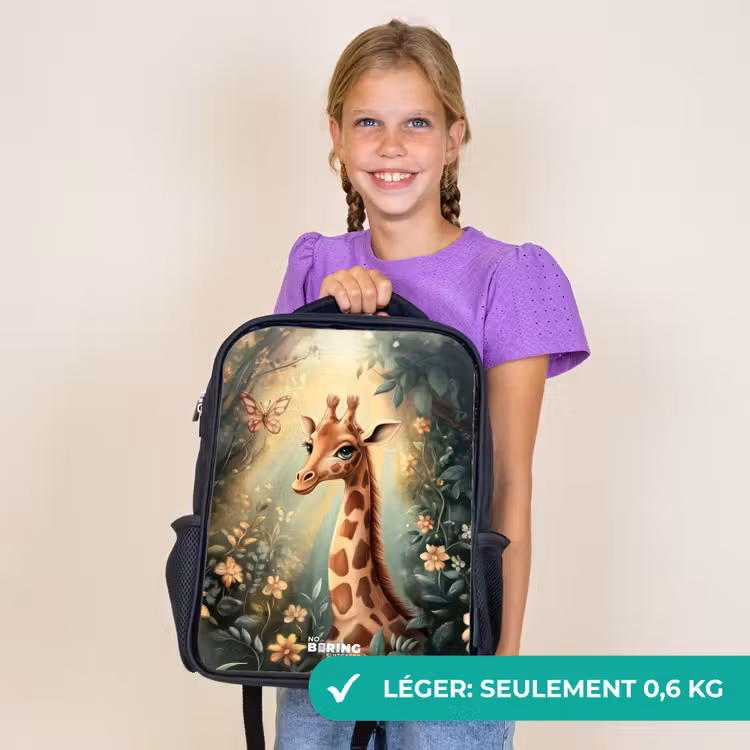 Sac à dos enfant - Noir - Jeune girafe parmi les fleurs dans une forêt ensoleillée — 9