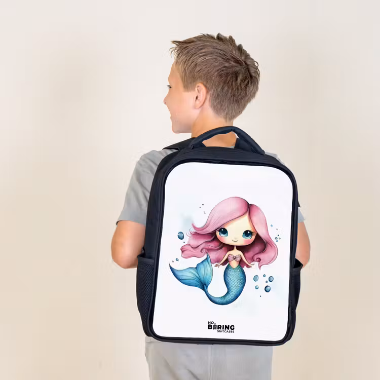 Sac à dos enfant - Noir - Sirène aux cheveux roses et à la queue bleue entre des bulles — 2