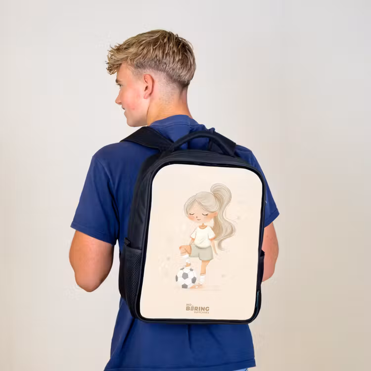 Sac à dos enfant - Noir - Fille avec un ballon de football dans des couleurs beiges — 5