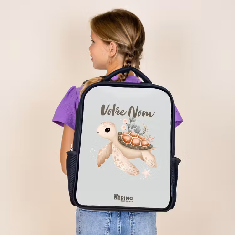 Sac à dos enfant - Noir - Tortue de mer brune dans un monde sous-marin pastel — 4