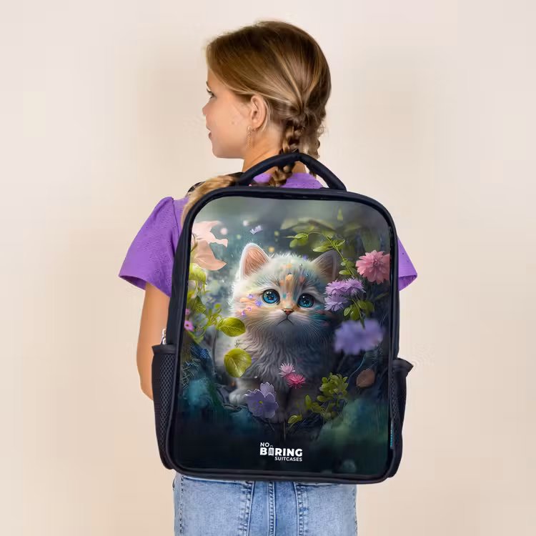 Sac à dos enfant - Noir - Chaton se cachant derrière des fleurs — 4