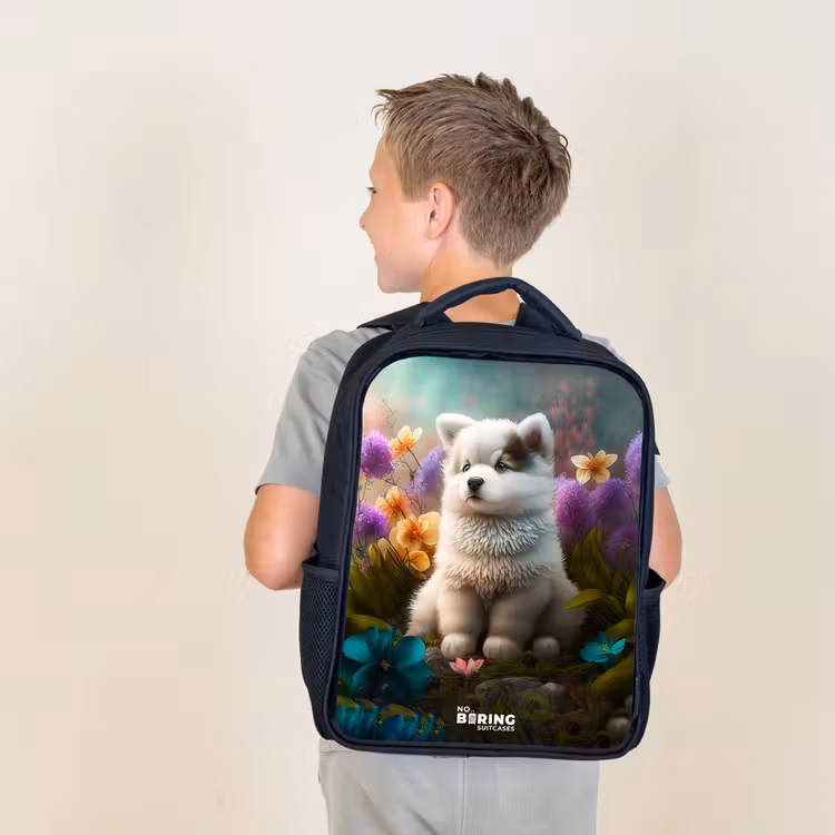 Sac à dos enfant - Noir - Chiot blanc dans un pré fleuri — 2
