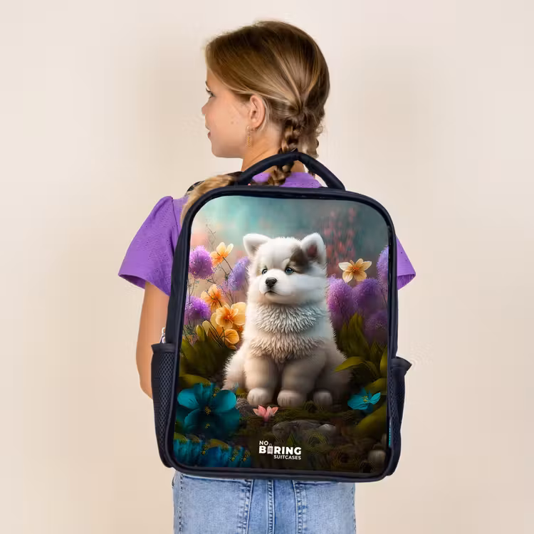 Sac à dos enfant - Noir - Chiot blanc dans un pré fleuri — 4