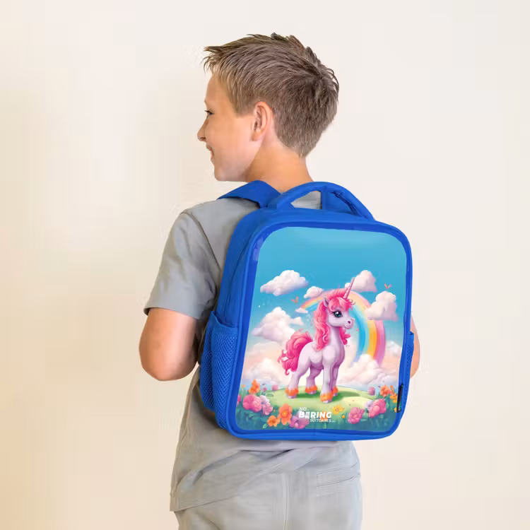 Sac à dos enfant - Bleu - Licorne joyeuse devant un arc-en-ciel — 2