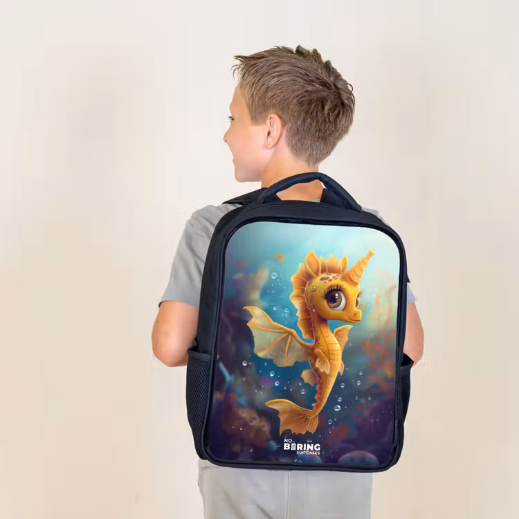 Sac à dos enfant - Noir - Hippocampe orange dans l'eau — 2