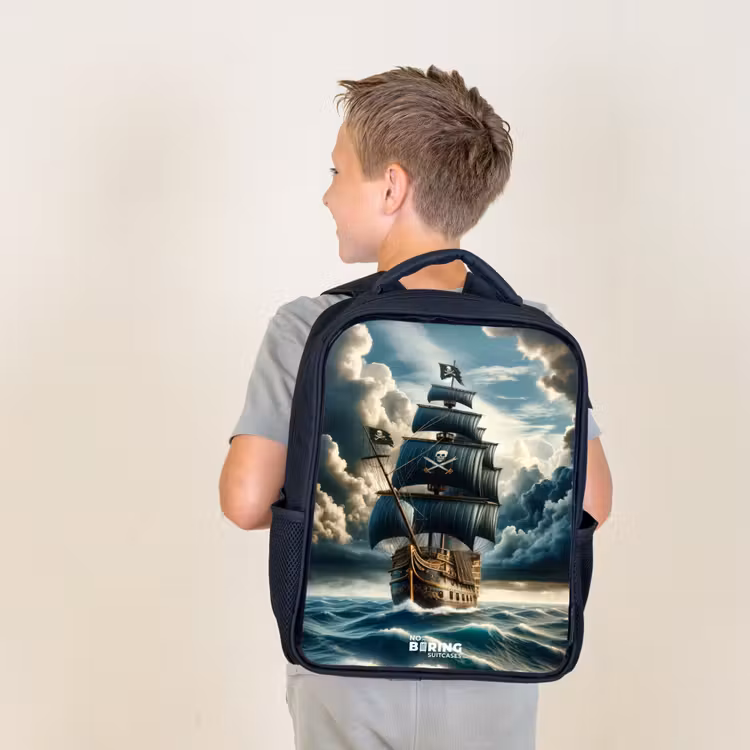 Sac à dos enfant - Noir - Navire pirate sur une mer déchaînée — 2