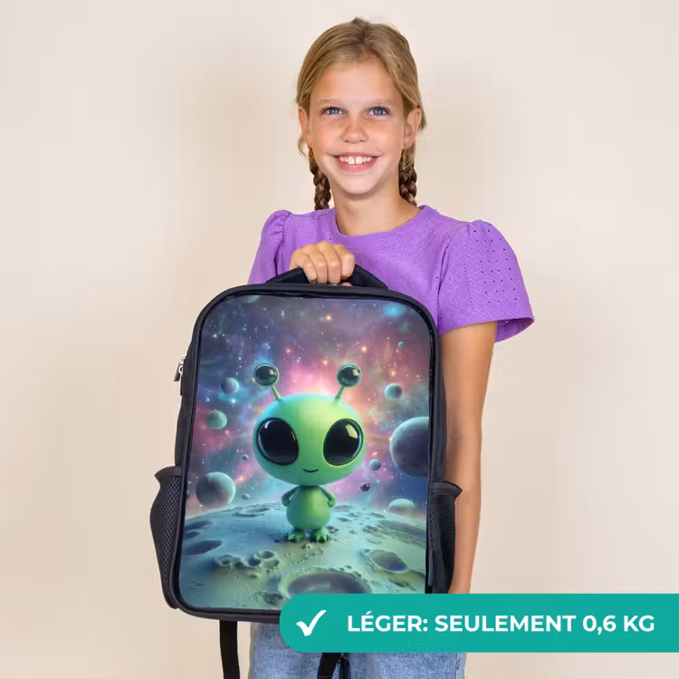 Sac à dos enfant - Noir - Figurine extraterrestre verte sur un paysage lunaire avec arrière-plan cosmique — 9