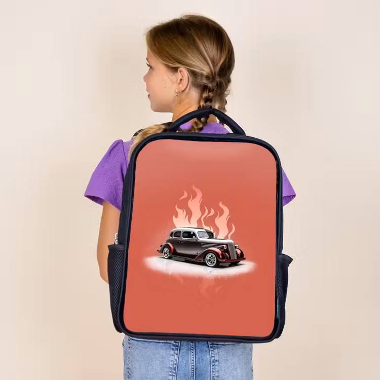 Sac à dos enfant - Noir - Voiture grise avec flammes roses — 4