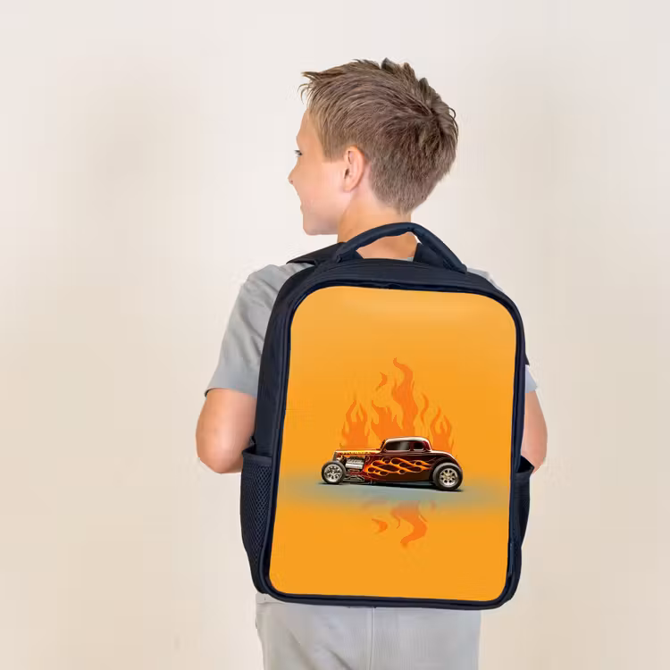 Sac à dos enfant - Noir - Voiture marron avec flammes jaunes — 2