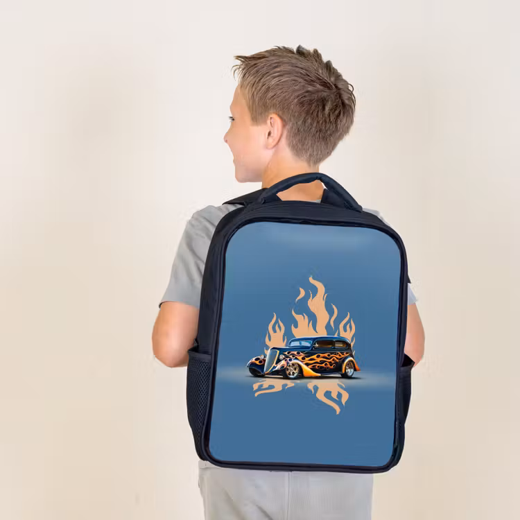 Sac à dos enfant - Noir - Voiture noire avec flammes beiges — 2
