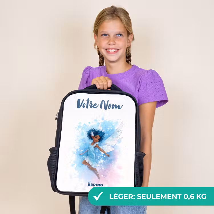Sac à dos enfant avec votre nom - Noir - Fée volante dans les tons bleus — 9