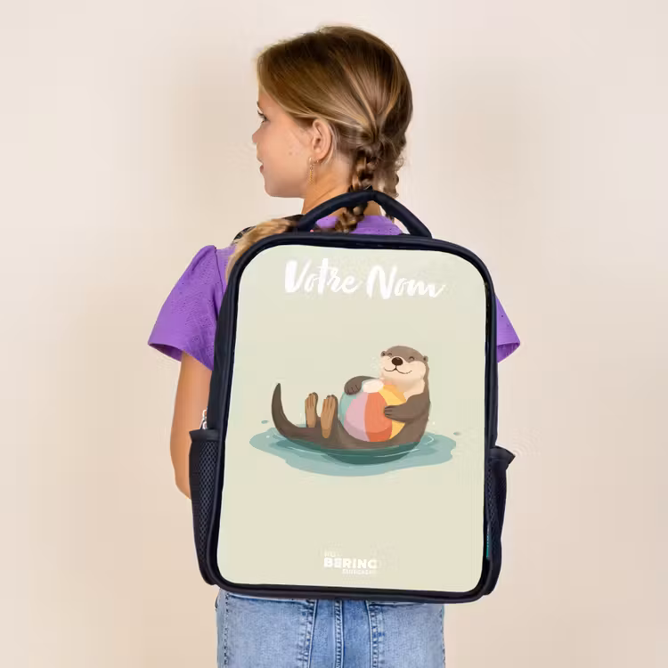 Sac à dos enfant avec votre nom - Noir - Loutre - Ballon de plage - Eau — 4