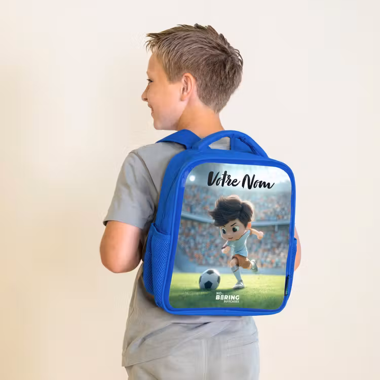 Sac à dos enfant avec nom - Bleu - Garçon - Football - Stade - Soleil — 2