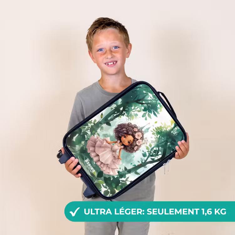 Valise enfant - Fille aux boucles sombres dans la forêt — 2