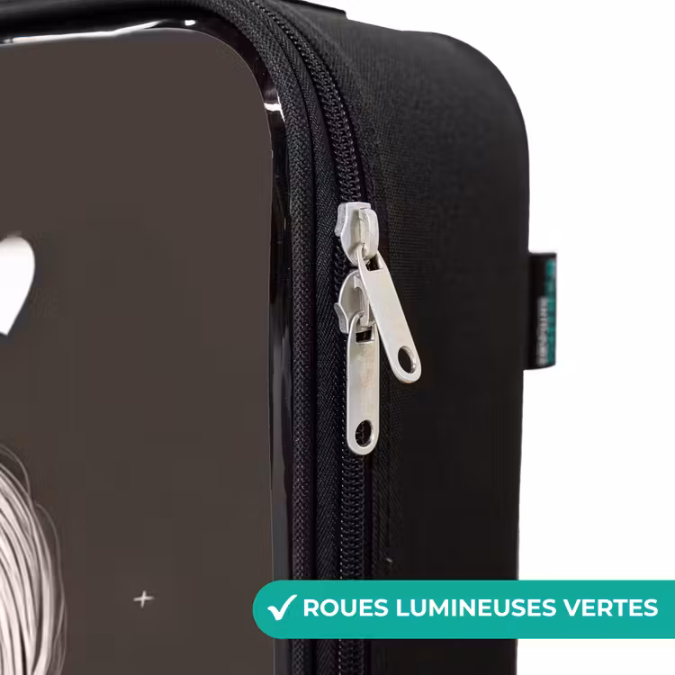 Valise enfant - Princesse timide avec une fleur — 6