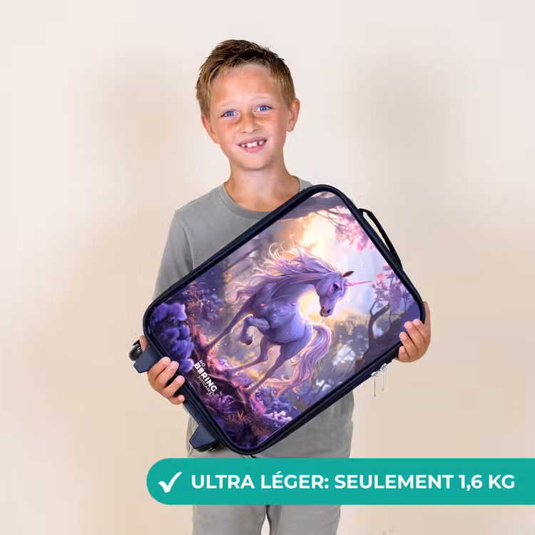 Valise enfant - Noir - Portrait d'une licorne parmi des fleurs violettes — 2
