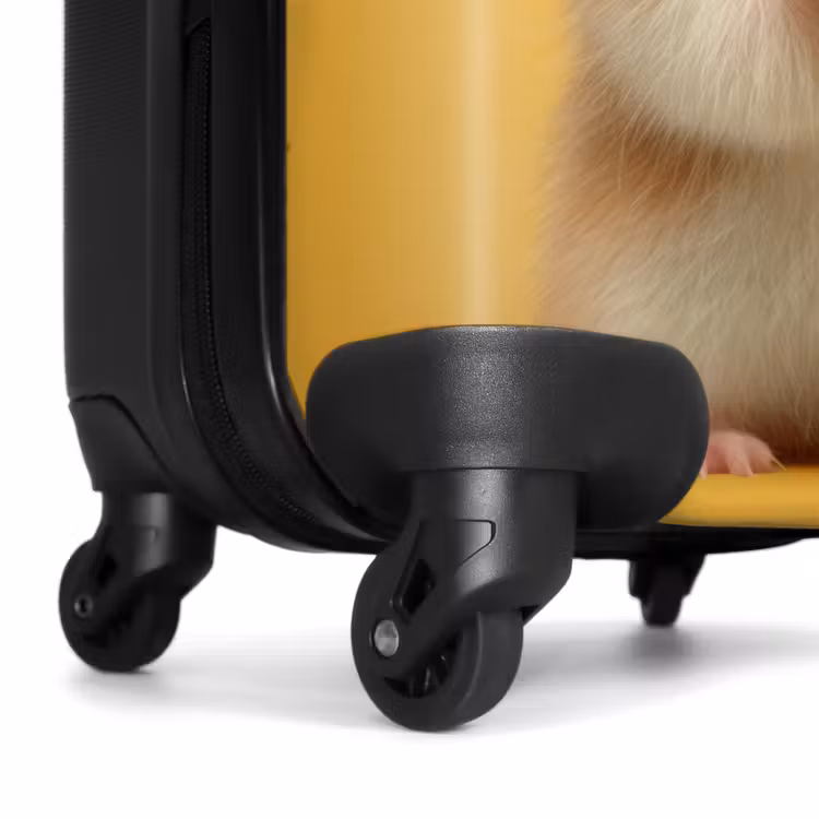 Valise - Hamster avec une noix sur fond jaune — 7