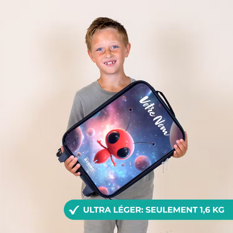 Valise enfant avec nom - L'être rouge de l'espace dans la danse cosmique — 2