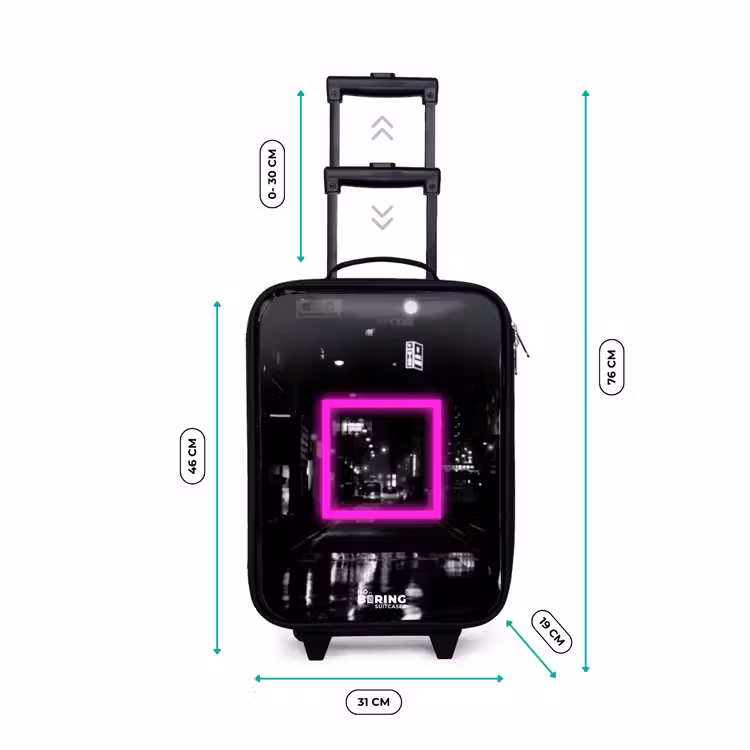 Valise enfant - Carré rose vif sur fond lumineux — 7