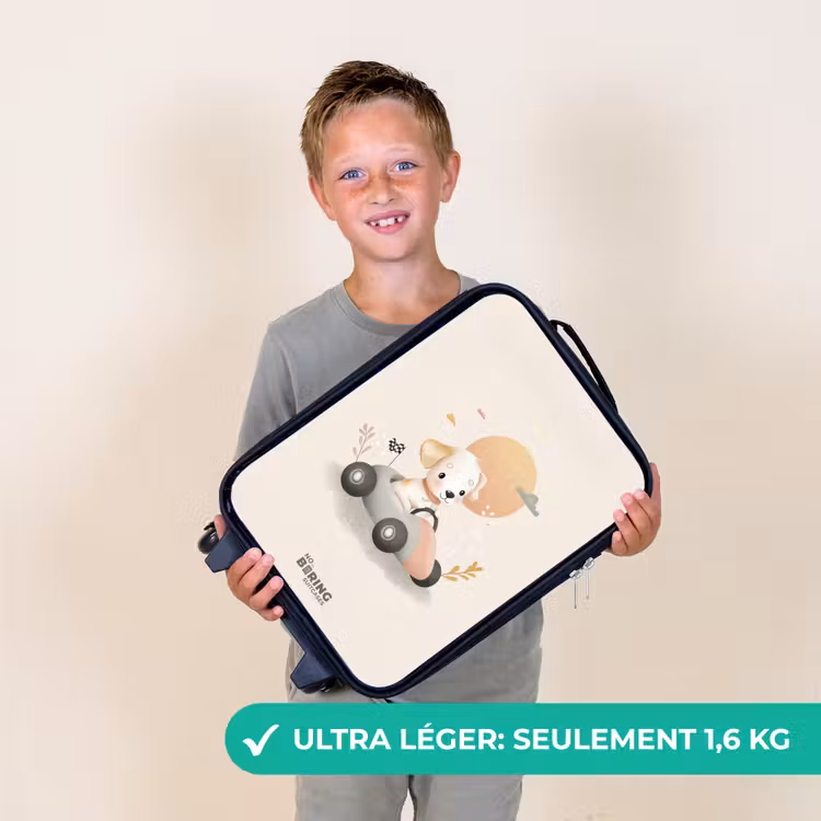 Valise enfant - Chiot dans une voiture de course de couleur beige — 2