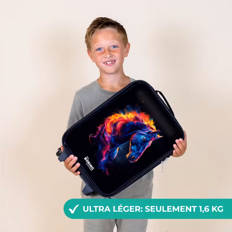 Valise enfant - Vue latérale d'un cheval à la crinière ardente — 2