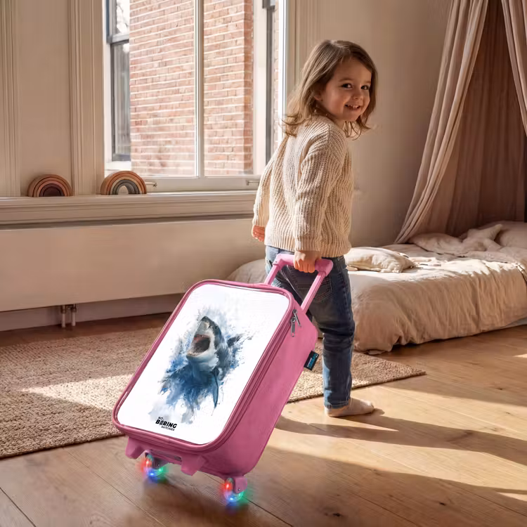 Valise enfant - Rose - Requin attaquant à l'aquarelle — 2
