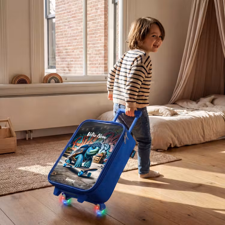 Valise enfant avec nom - Bleu - Tortue patineuse — 2