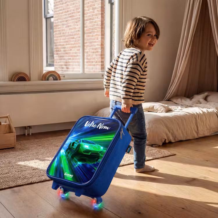 Valise enfant avec nom - Bleu - Voiture de sport - Vert - Lignes de vitesse - Néon — 2