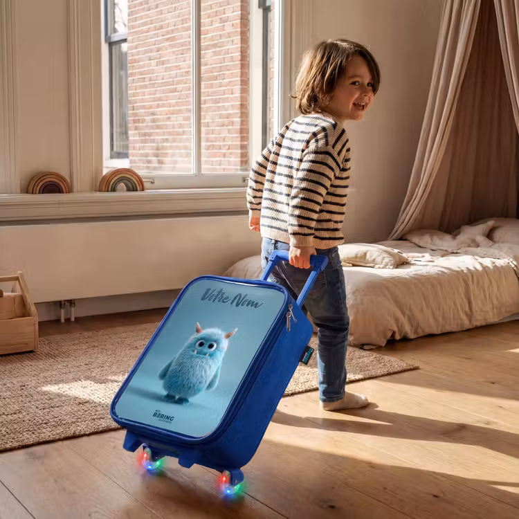 Valise enfant avec nom - Bleu - Monstre bleu en peluche avec des cornes — 2