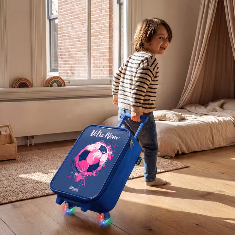 Valise enfant avec nom - Bleu - Football vibes - Peinture - Rose - Bleu — 2