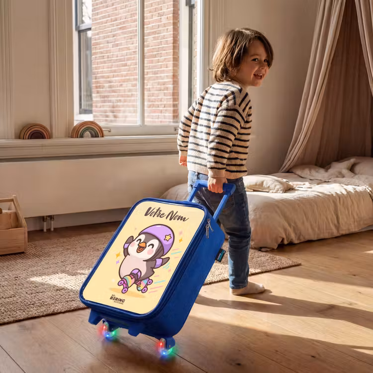 Valise enfant avec nom - Bleu - Kawai - Pingouin - Patins à roulettes — 2