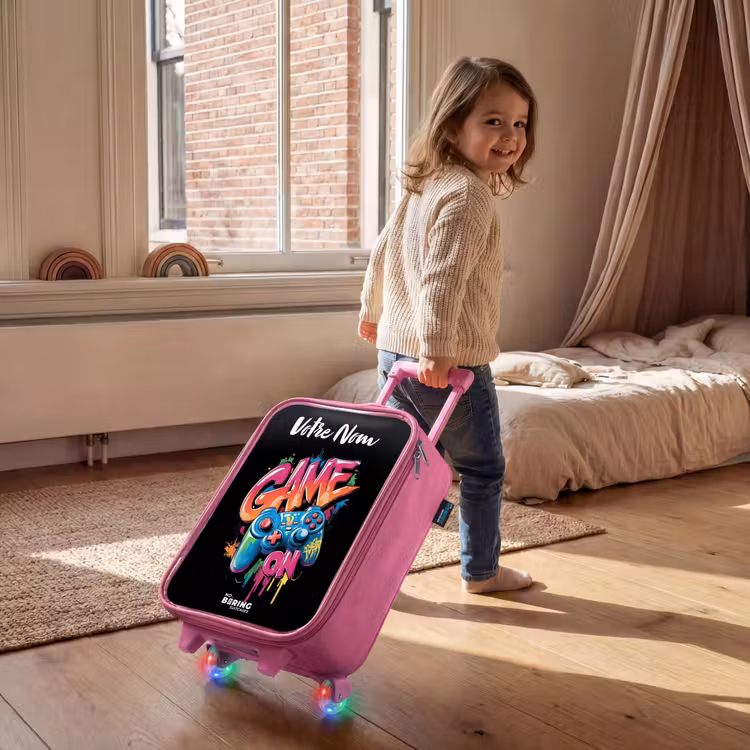 Valise enfant avec nom - Rose - Contrôleur - Jeu - Graffiti - Texte — 2