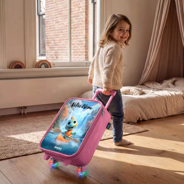 Valise enfant avec nom - Rose - Dino - Nature - Cascade — 2