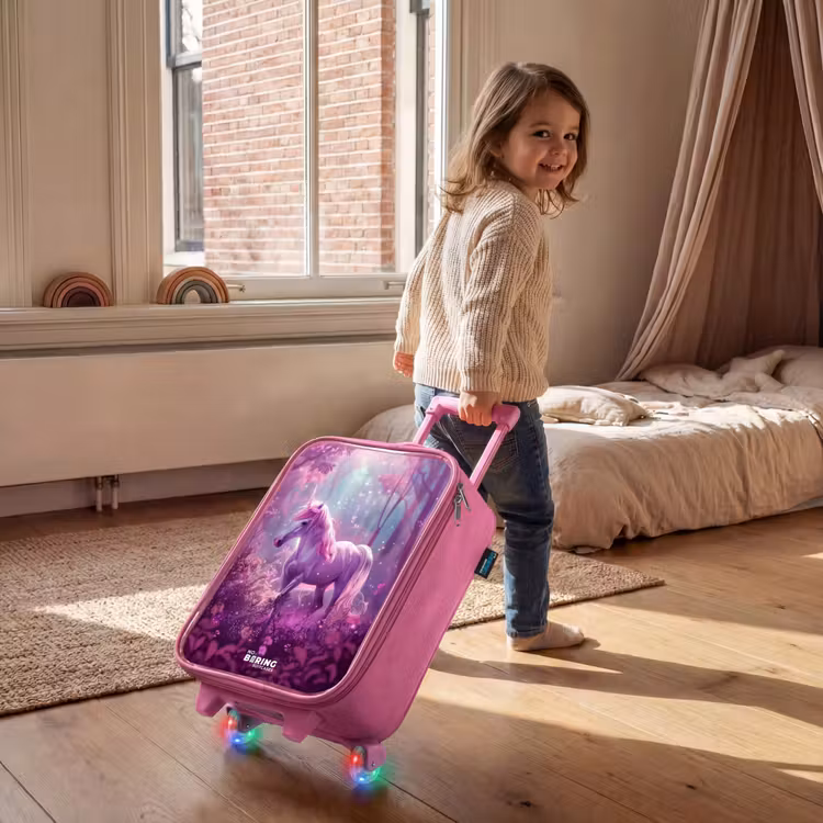 Valise enfant - Rose - Licorne entourée de nature violette — 2