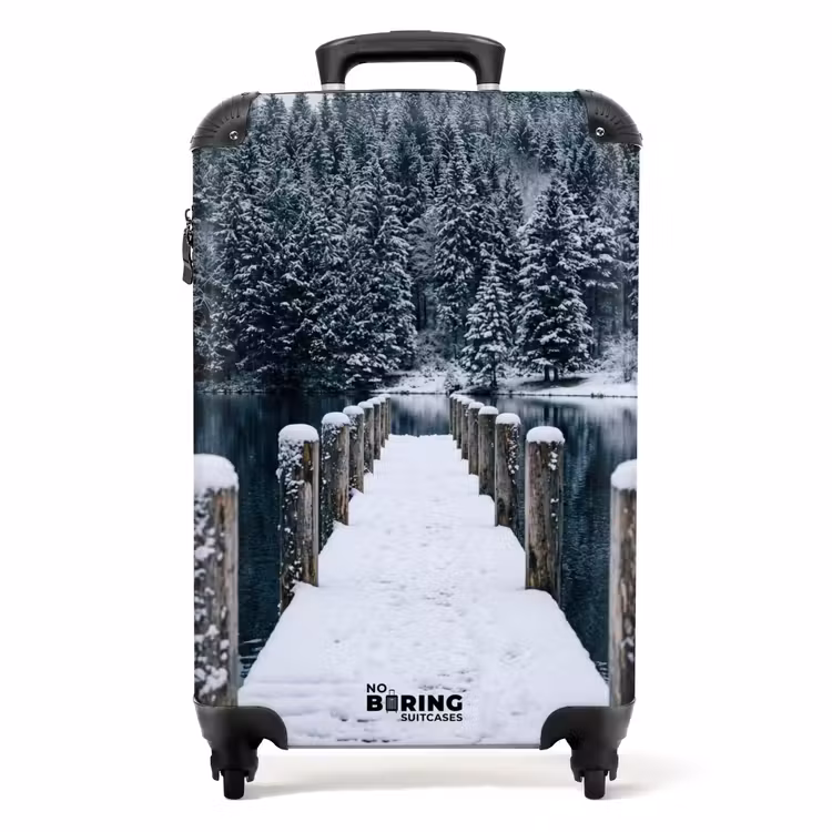 Valise - Embarcadère - Lac - Neige - Montagnes - Apaisant — 1