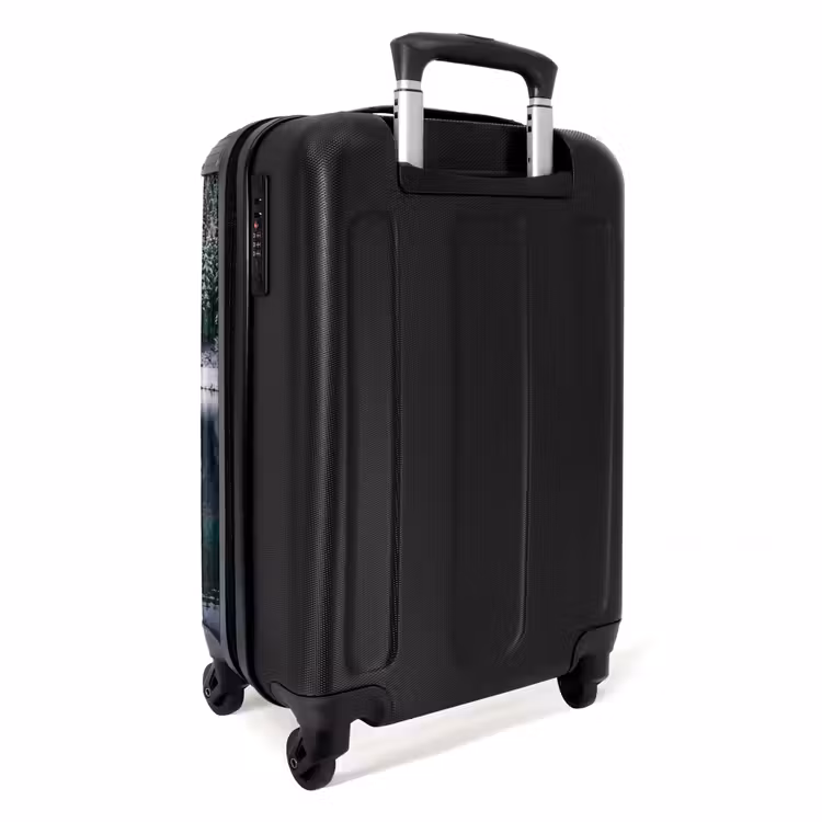 Valise - Embarcadère - Lac - Neige - Montagnes - Apaisant — 4