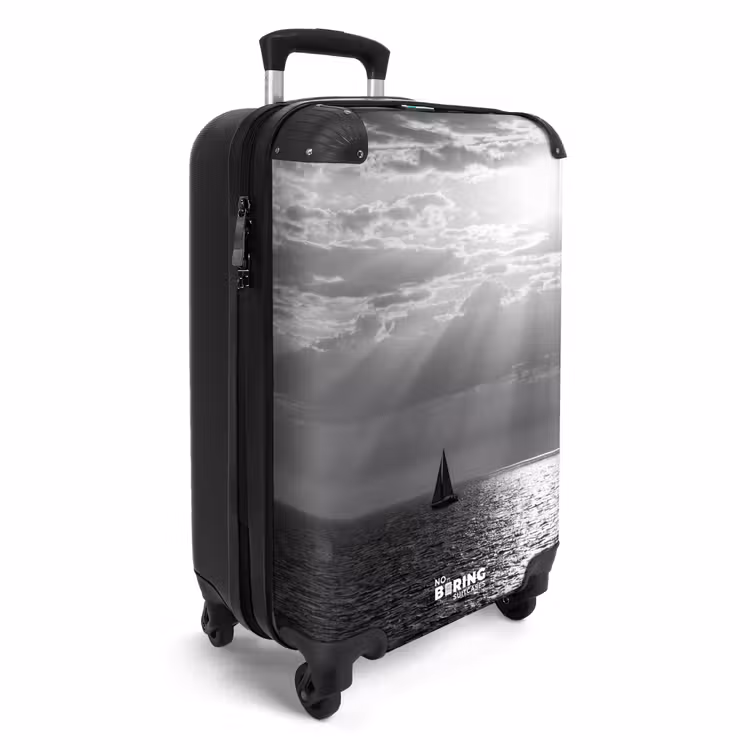 Valise - Eau - Bateau - Ciel - Nature - Noir et blanc — 2